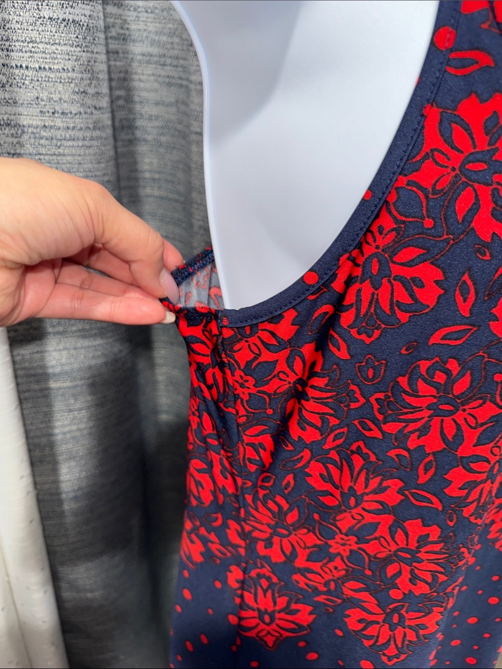 Johnny- Navy and Red Floral Halter Maxi Dress Size XL - Picture 6 of 14
